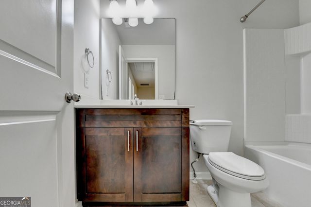 5535 Lightheart Court, Suwanee, GA 30024