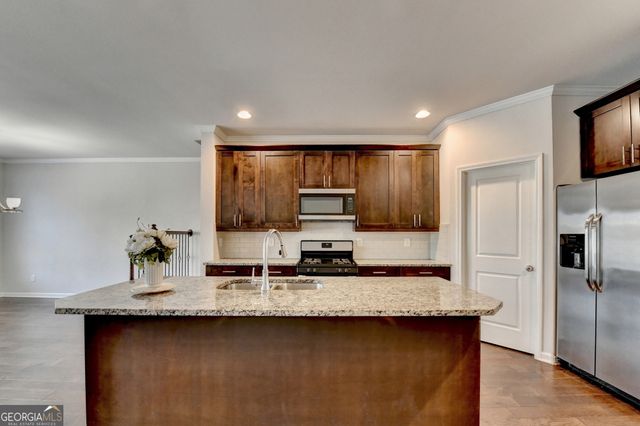 5535 Lightheart Court, Suwanee, GA 30024