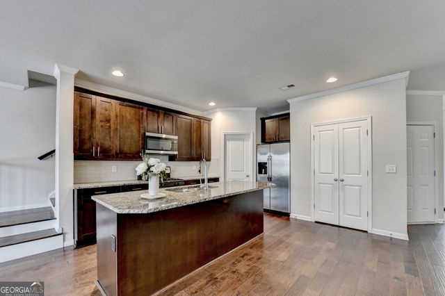 5535 Lightheart Court, Suwanee, GA 30024