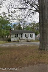 259 Lanes Pond Road, Howell, NJ 07731