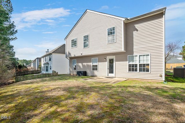 505 Pyracantha Drive, Holly Springs, NC 27540