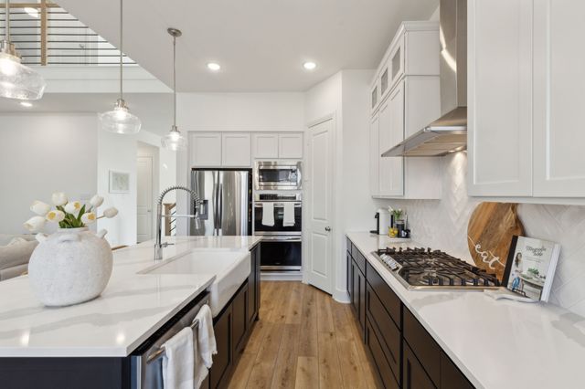 1812 Mcdougall Creek, Van Alstyne, TX 75495