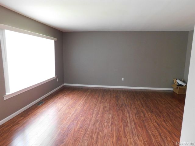 2208 NIAGARA Drive, Troy, MI 48083