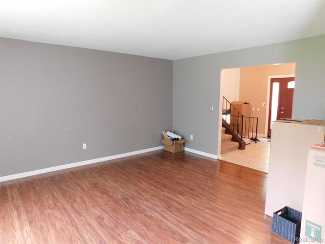 2208 NIAGARA Drive, Troy, MI 48083