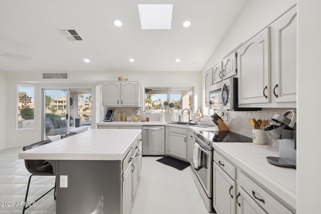 1146 W SEA FOG Drive, Gilbert, AZ 85233