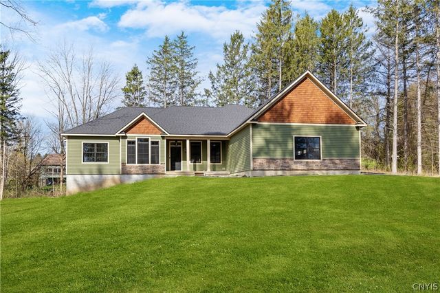 4326 Chickadee Circle, Onondaga, NY 13215