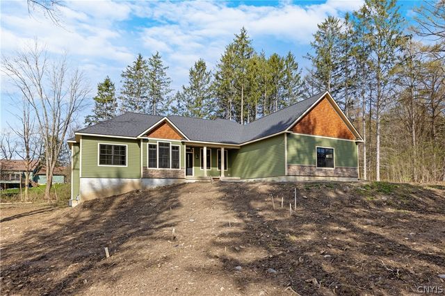 4326 Chickadee Circle, Onondaga, NY 13215