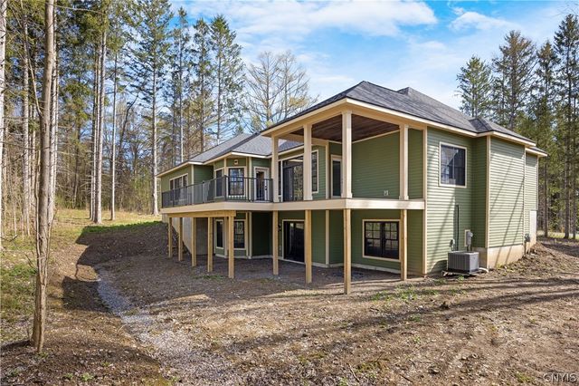 4326 Chickadee Circle, Onondaga, NY 13215