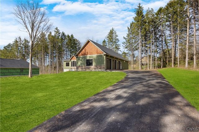 4326 Chickadee Circle, Onondaga, NY 13215