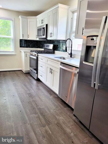 200 MOHICAN DR, Oxon Hill, MD 20745