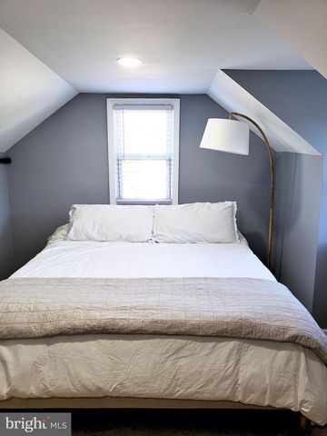 200 MOHICAN DR, Oxon Hill, MD 20745