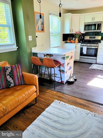 200 MOHICAN DR, Oxon Hill, MD 20745