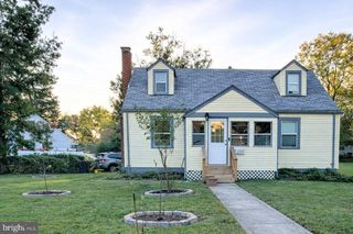 200 MOHICAN DR, Oxon Hill, MD 20745