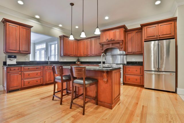 9 Louis Drive, Brookline, NH 03033