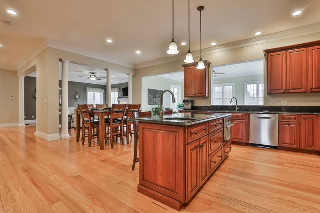 9 Louis Drive, Brookline, NH 03033