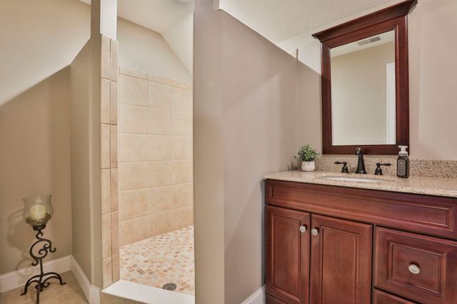 9 Louis Drive, Brookline, NH 03033