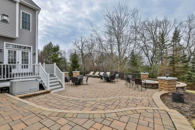 9 Louis Drive, Brookline, NH 03033