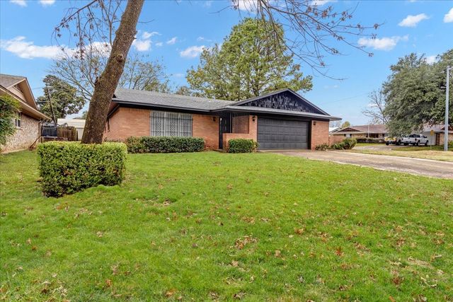 509 Dean Drive, Denison, TX 75020