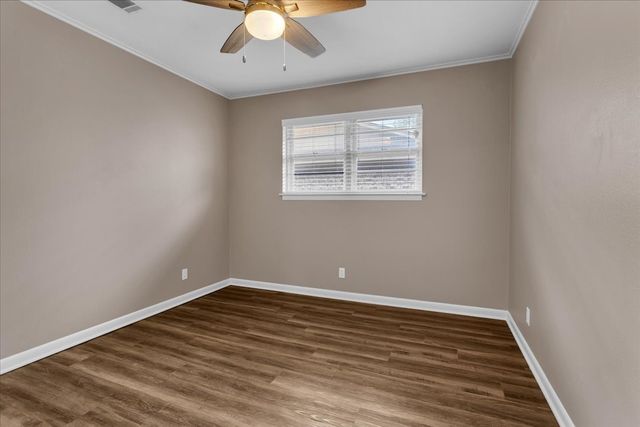 509 Dean Drive, Denison, TX 75020