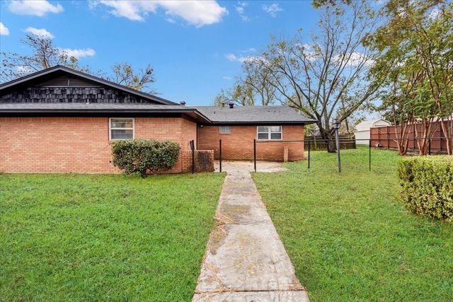 509 Dean Drive, Denison, TX 75020