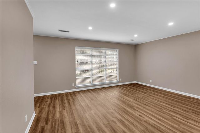 509 Dean Drive, Denison, TX 75020