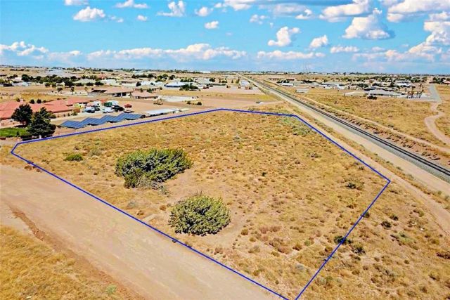 4 Whitehaven, Oak Hills, CA 92344