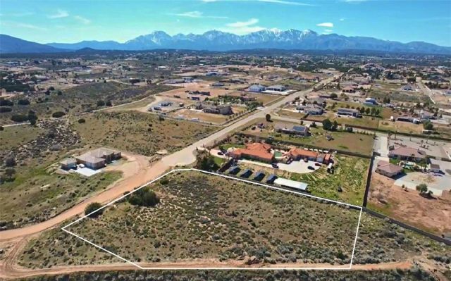 4 Whitehaven, Oak Hills, CA 92344