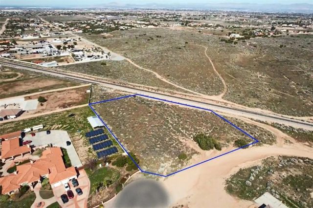 4 Whitehaven, Oak Hills, CA 92344