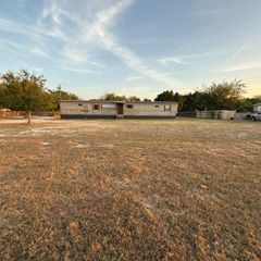 400 Phillip LN, Liberty Hill, TX 78642