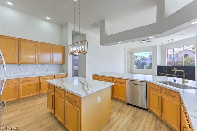 6765 Hidden Heritage Court, Las Vegas, NV 89110