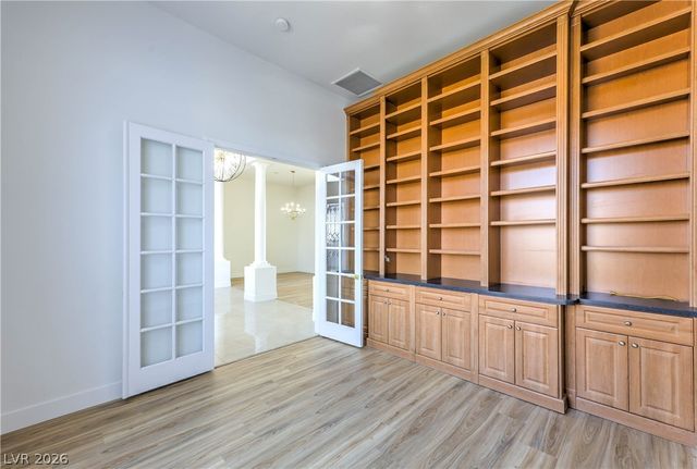 6765 Hidden Heritage Court, Las Vegas, NV 89110