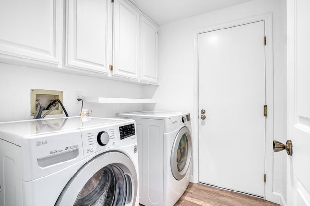 1681 Holly Cir, Pleasanton, CA 94566