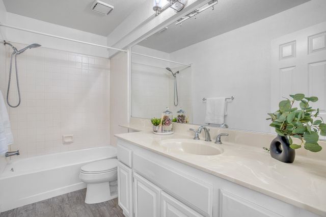 1681 Holly Cir, Pleasanton, CA 94566