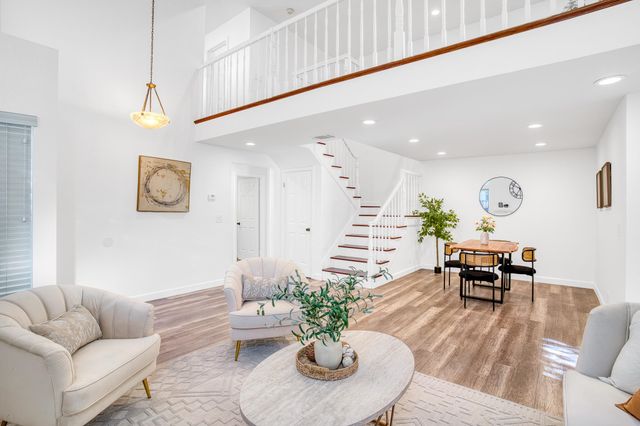 1681 Holly Cir, Pleasanton, CA 94566