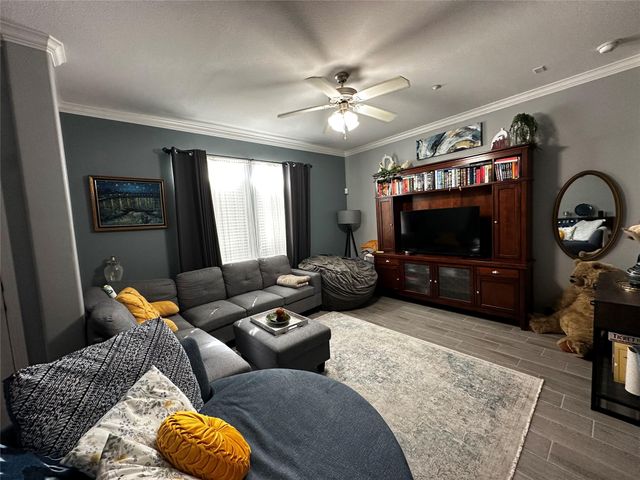 305 Holleman Drive E 301, College Station, TX 77840