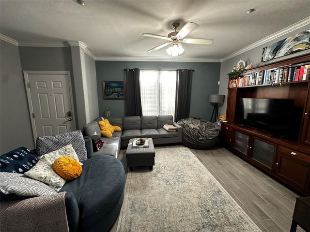 305 Holleman Drive E 301, College Station, TX 77840