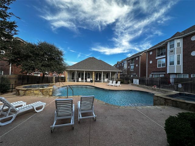 305 Holleman Drive E 301, College Station, TX 77840
