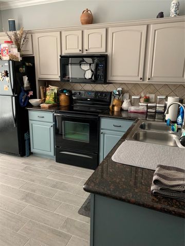 305 Holleman Drive E 301, College Station, TX 77840