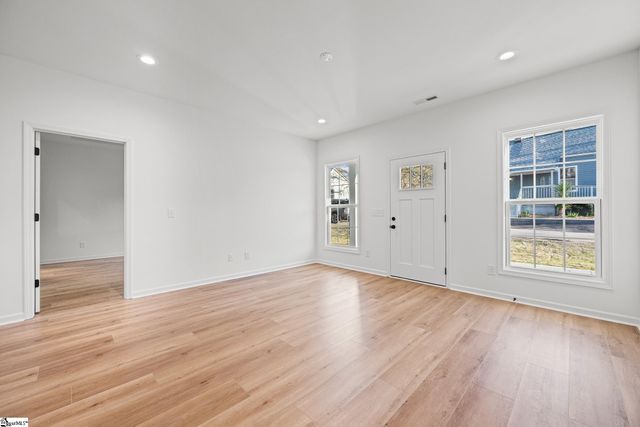 30 Cox Street, Belton, SC 29627