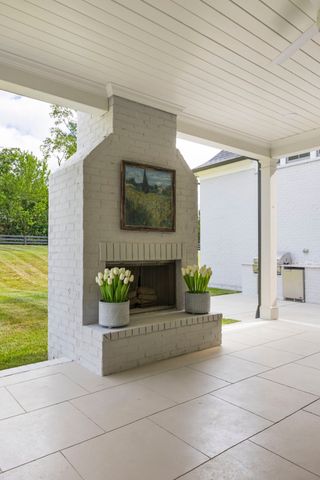 1420 Newhaven Dr, Brentwood, TN 37027