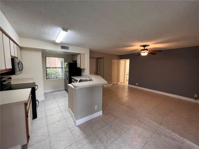 9999 Summerbreeze Drive 109, Sunrise, FL 33322