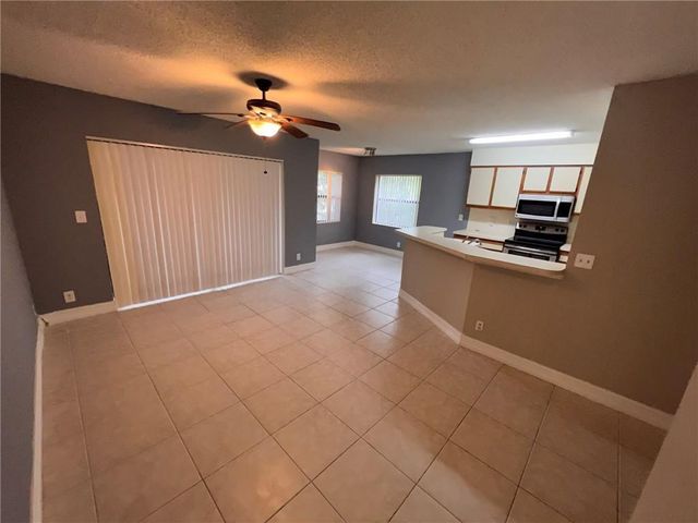9999 Summerbreeze Drive 109, Sunrise, FL 33322