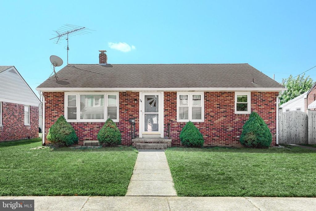 74 SOUTH ST, Hanover, PA 17331