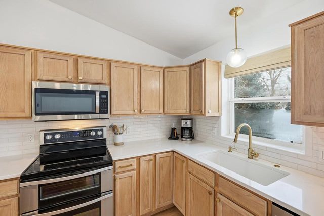 906 Stonecress Court, Sun Prairie, WI 53590