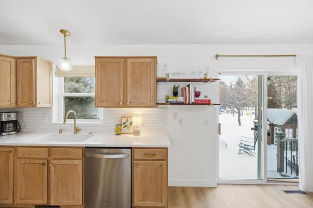 906 Stonecress Court, Sun Prairie, WI 53590