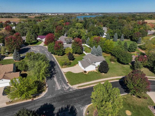 906 Stonecress Court, Sun Prairie, WI 53590