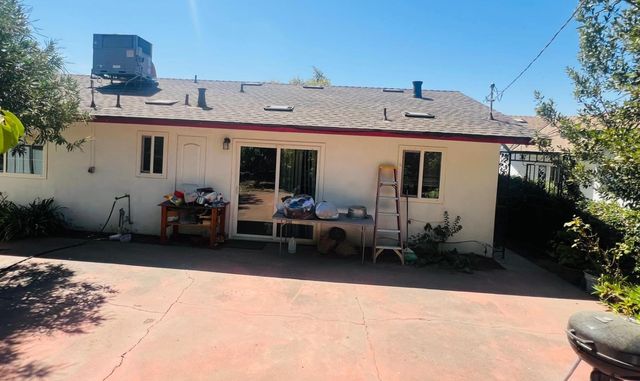 1029 E Cortland Avenue, Fresno, CA 93704