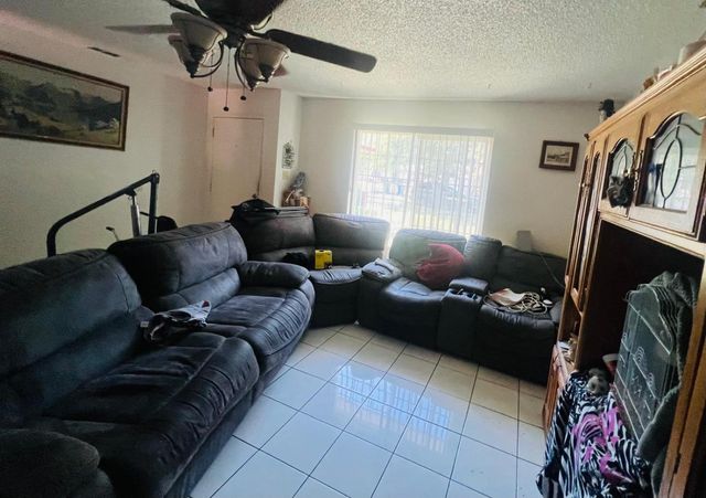1029 E Cortland Avenue, Fresno, CA 93704