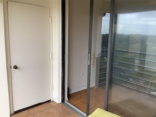 1300 Saint Charles PH13, Pembroke Pines, FL 33026