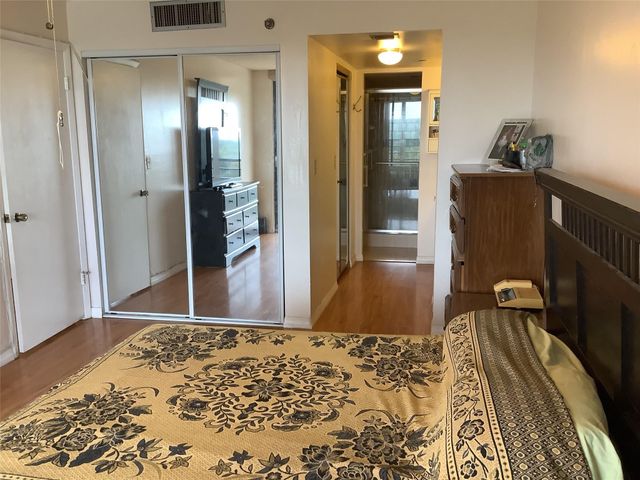 1300 Saint Charles PH13, Pembroke Pines, FL 33026